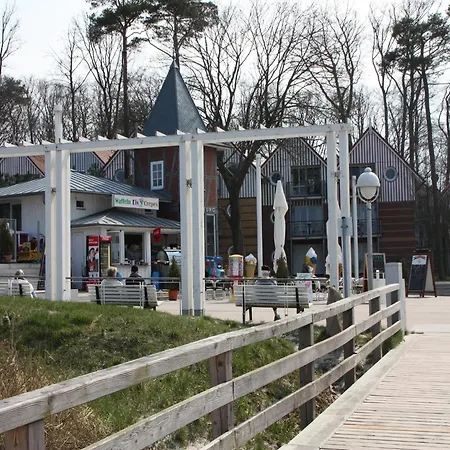 Mit Strandkorb Und Terrasse In Appartamento Uckeritz