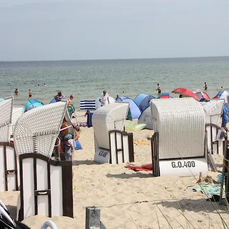 Mit Strandkorb Und Terrasse In Appartamento Uckeritz